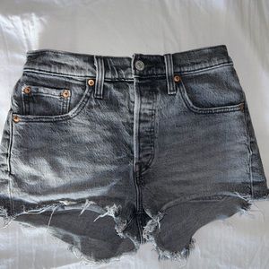 Levi shorts black washed